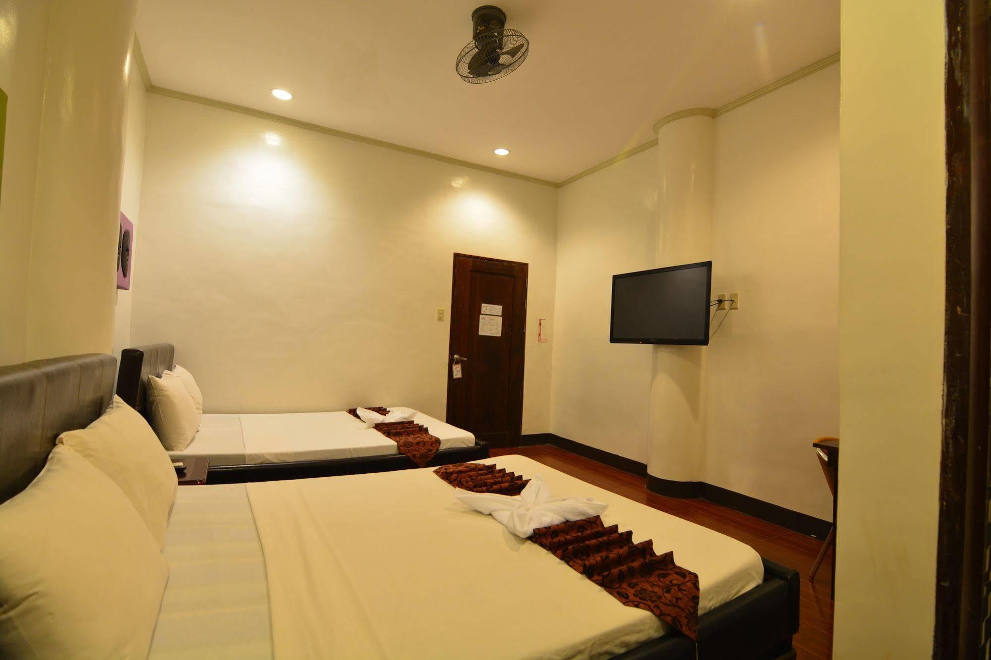 Kawayanan Heights Inn Đảo Đảo Coron Ngoại thất bức ảnh